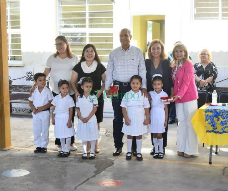 Autoridades festejan aniversario de preescolar Adolfo López Mateo 