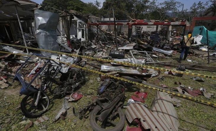 Atentado en estación policial  en Colombia deja 2 muertos