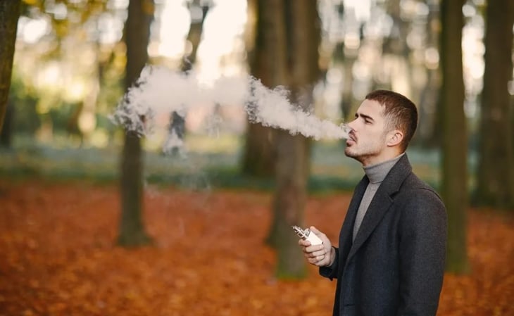 Cigarros electrónicos promueven inicio del tabaquismo