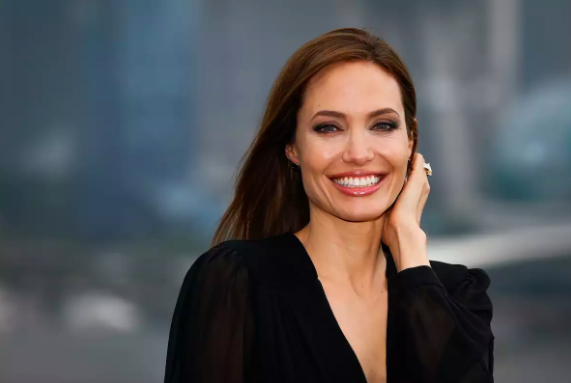 'Durante la última década, siento que he perdido mi verdadera identidad':Angelina Jolie habla sobre su distanciamiento del cine