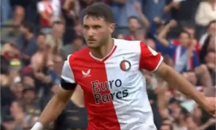 VIDEO: Santiago Giménez sigue en plan grande, anota golazo en la victoria del Feyenoord