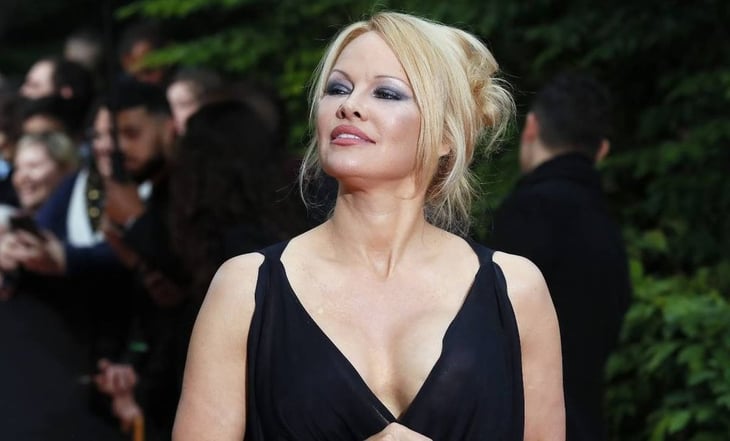 Pamela Anderson se luce sin maquillaje y explica la razón