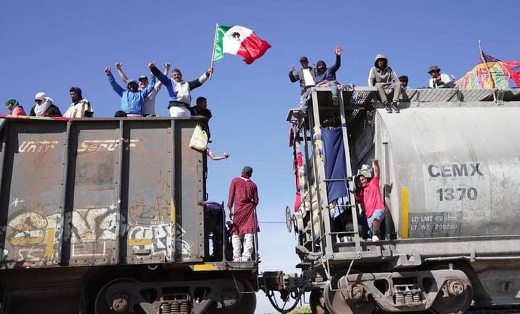 Tras 33 horas varados en Zacatecas, migrantes reanudan su viaje hacia Estados Unidos