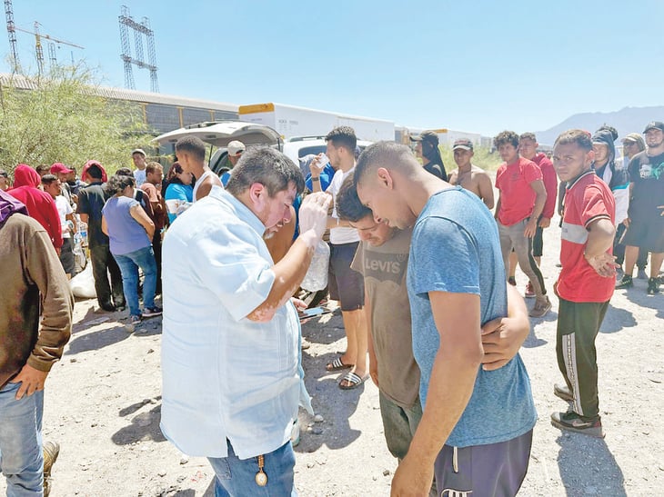 Cáritas continuará alimentando a los migrantes que pasen por la Región Centro