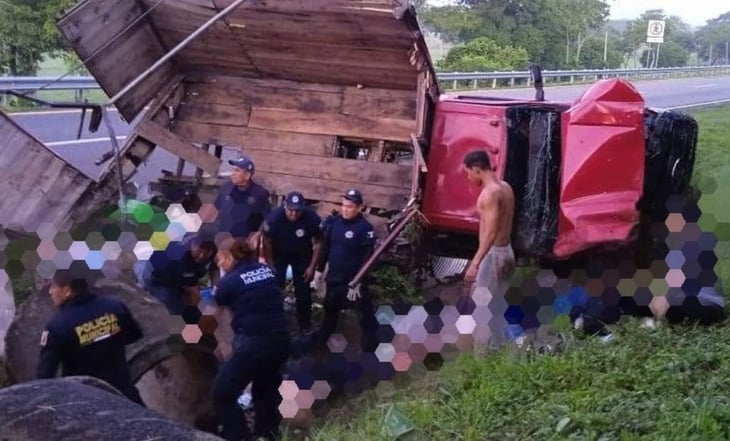 De nacionalidad cubana, las 10 personas muertas por accidente de camión de redilas en Chiapas