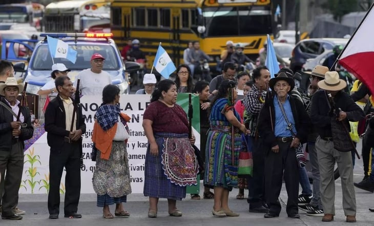 Indígenas y campesinos inician paro nacional en Guatemala; bloquean carreteras