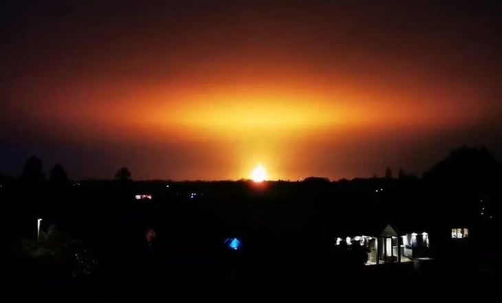 Reportan 'explosión masiva' cerca de Oxford, Inglaterra