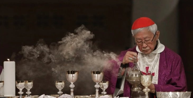 Cinco cardenales conservadores desafían al papa a ratificar la doctrina sobre homosexuales y mujeres