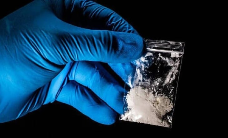 EU sanciona a red china que suministra precursores de fentanilo a cárteles mexicanos