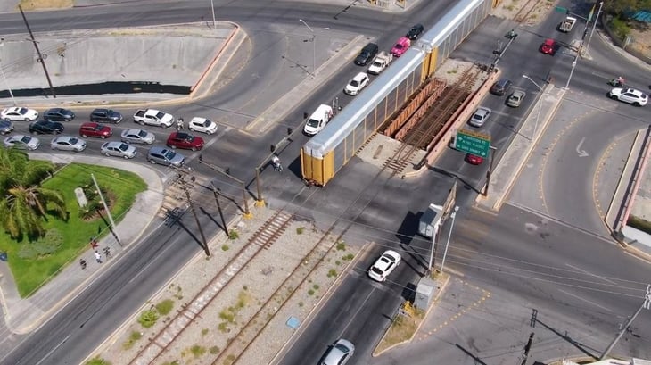 Ofrecen industriales crear plan para el cruce de trenes en Nuevo León 