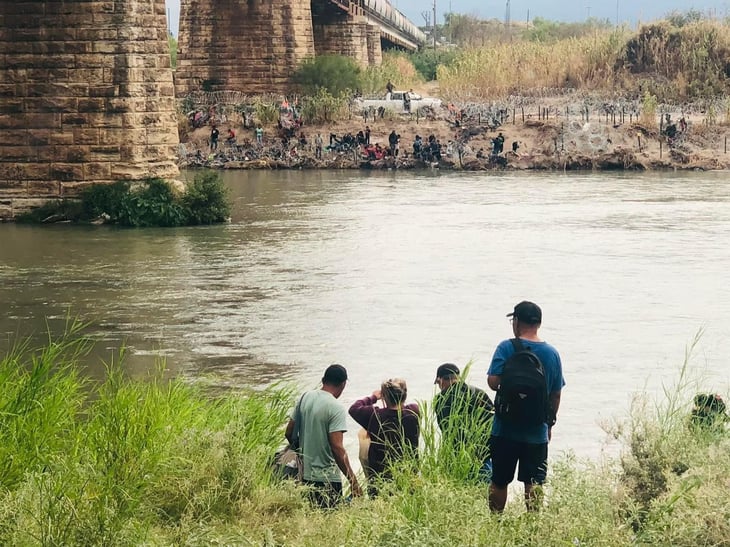 No cesa el cruce de migrantes hacia EE.UU por el río Bravo 