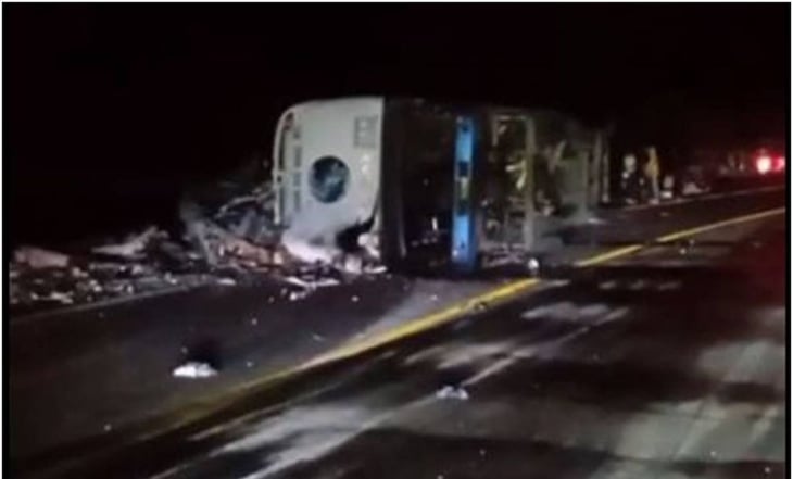 Volcadura deja 18 muertos en carretera Oaxaca-CDMX, a la altura de Cuacnopalan