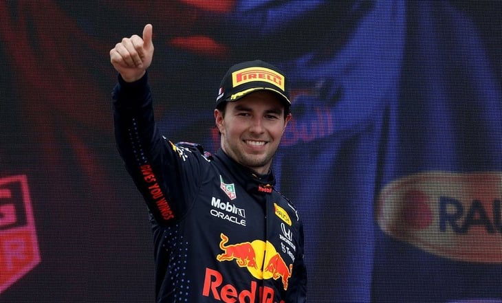 Checo Pérez ya trabaja en la fábrica de Red Bull tras el GP de Qatar