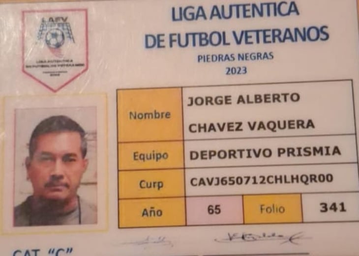 Jugador de fútbol amateur muere en medio de un partido en PN