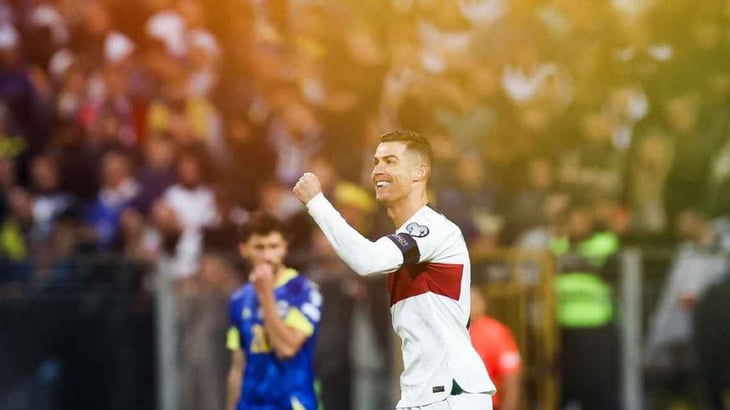 Cristiano Ronaldo marcó un doblete para Portugal frente a Bosnia en las Eliminatorias rumbo a la Eurocopa