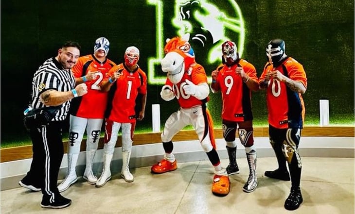 Místico y otros luchadores del CMLL invaden la casa de los Broncos de Denver