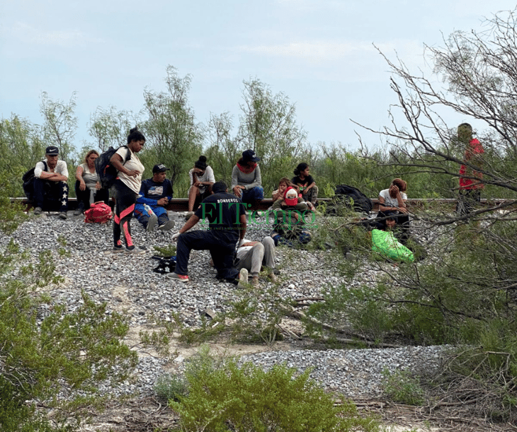 INM abandona a migrantes en el monte; autoridades de Escobedo los atienden