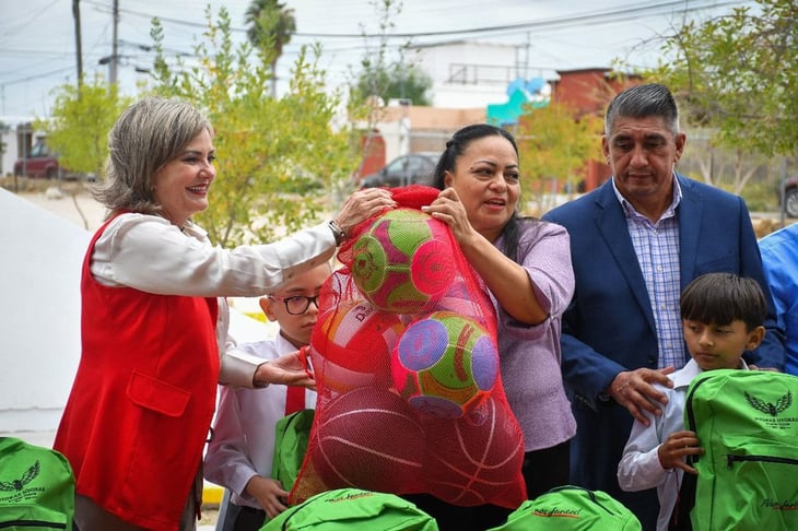 Norma Treviño llega con 'Todos a la Escuela' a primaria  Hermiro Jiménez 