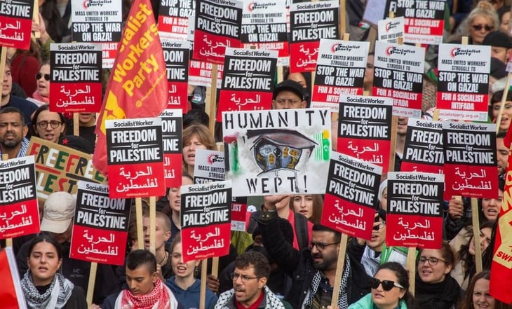 Miles de personas se manifiestan en Londres, París y Zúrich por un alto el fuego en Gaza