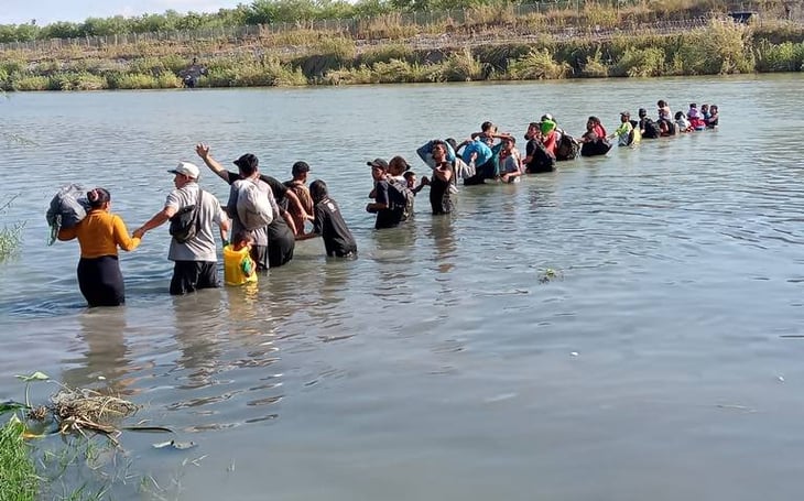 Migrantes siguen su camino; sin denuncia