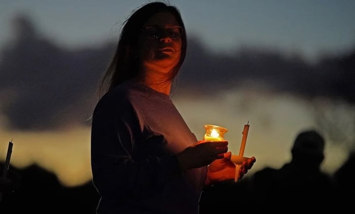 Residentes de Maine se reúnen para orar tras masacre que dejó 18 muertos