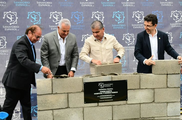 MARS coloca primera piedra de nuevo hospital en Torreón