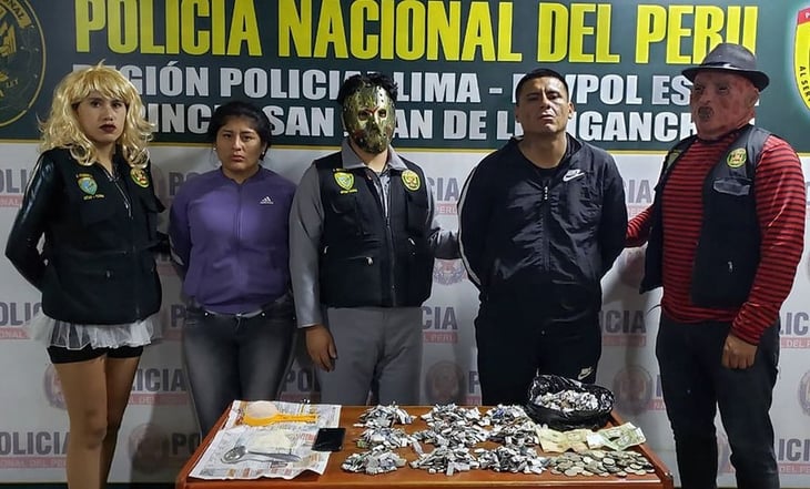 Policías disfrazados 'espantan' al crimen en Perú; detienen a vendedores de droga en pleno Halloween