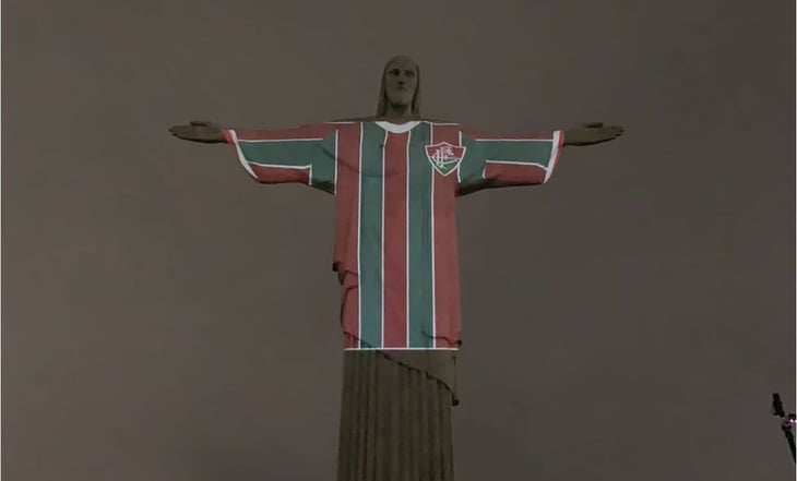 Cristo Redentor se ilumina con los colores del Fluminense al ganar la Copa Libertadores