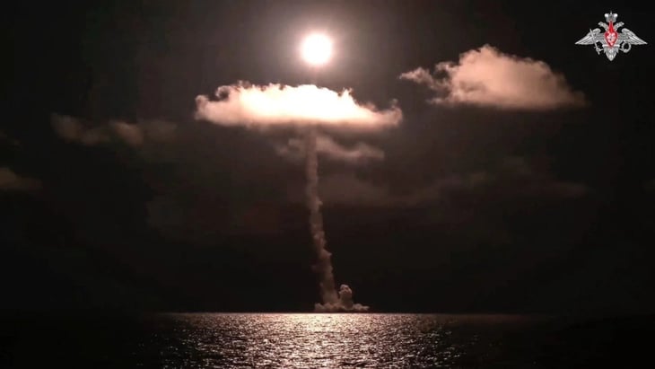 Rusia probó un misil balístico intercontinental desde un submarino nuclear