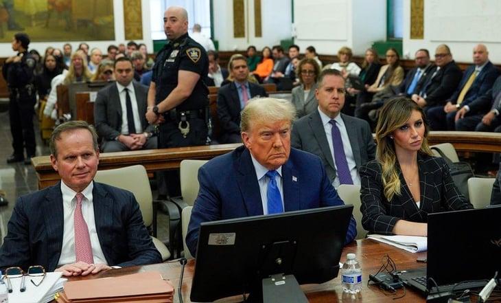 Trump llega a tribunal de Nueva York para declarar en juicio por fraude fiscal