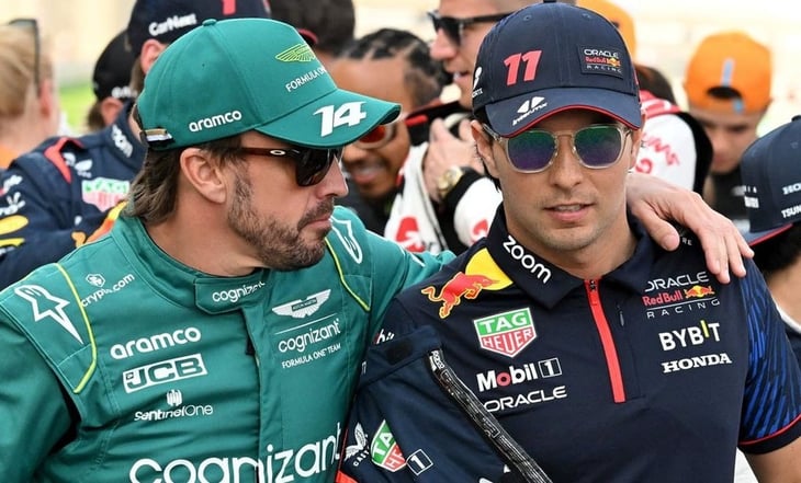 Fernando Alonso le lanza una advertencia a Checo Pérez: 'Lewis siempre lo hizo muy bien'