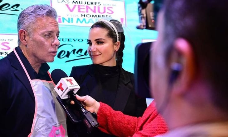A Alexis Ayala le preguntan por su ex, frente a Cinthia Aparicio, e interrumpe entrevista