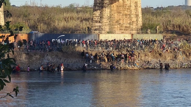 Más de 500 migrantes cruzaron hacia los EU