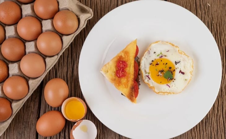 Todos los beneficios para la salud de comer huevos para adultos jóvenes