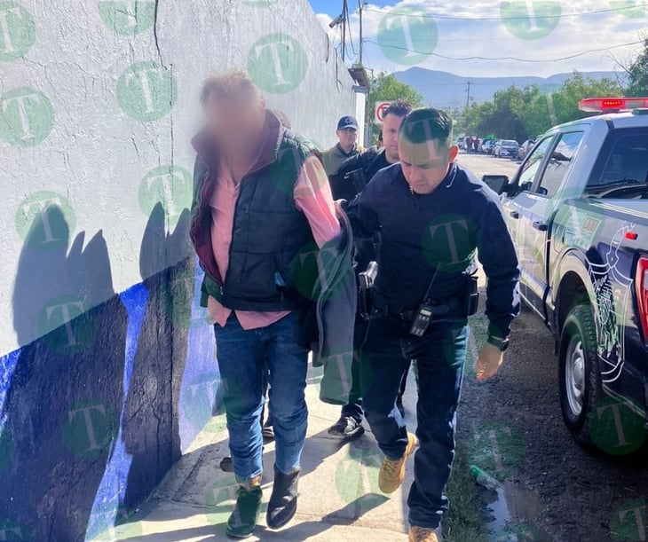 Policías capturan a dos presuntos ladrones de vehículos en Colinas de Santiago