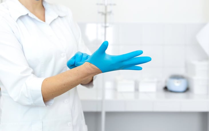 Higiene de manos y el uso de guantes