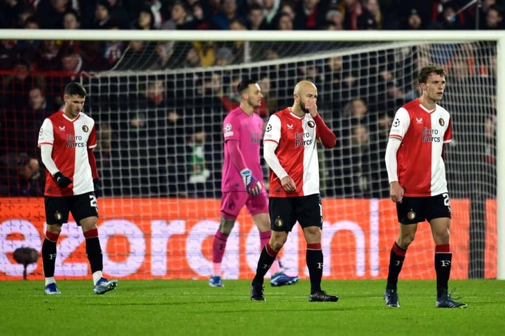 Feyenoord cae en la Champions League; Santi Giménez convierte autogol