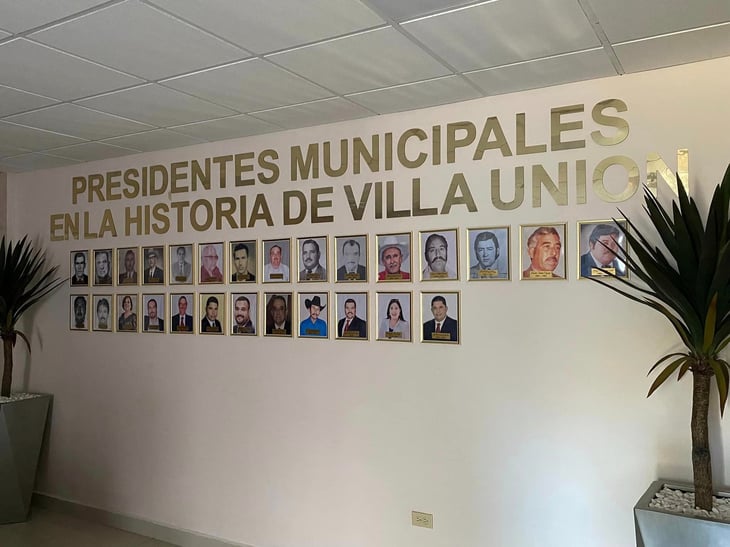 Exhiben galería de fotos de expresidentes en Villa Unión