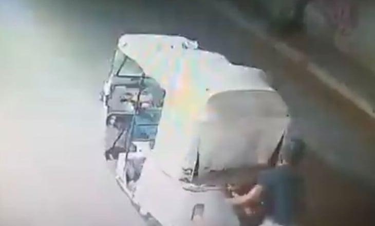 VIDEO: Hombres someten a mujer y la suben por la fuerza a un mototaxi en Oaxaca; Fiscalía investiga