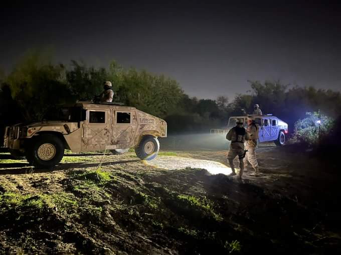 Sujetos desconocidos disparan a la Guardia Nacional de Texas
