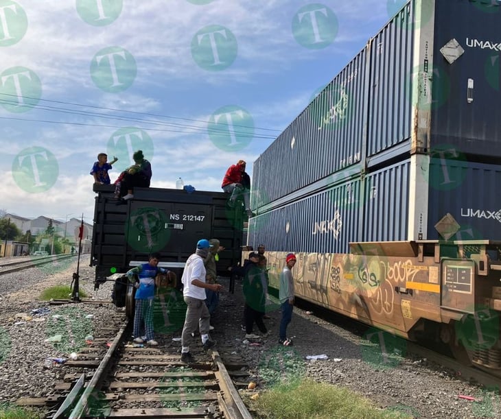 Conato de Riña entre migrantes y autoridades municipales de Frontera