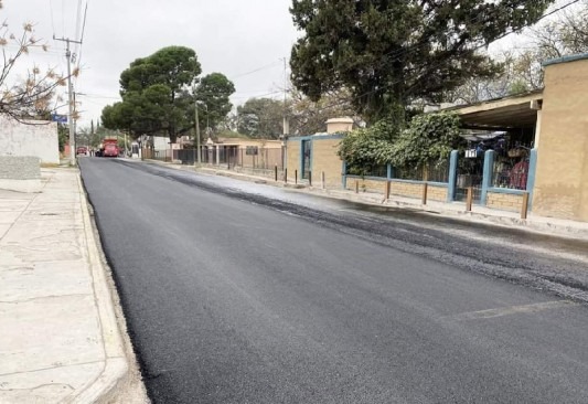 Avanzan las obras de asfaltado de carreteras en Zaragoza