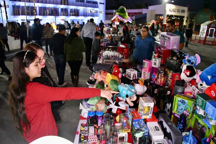 40 comercios participan en la expo mercado navideña