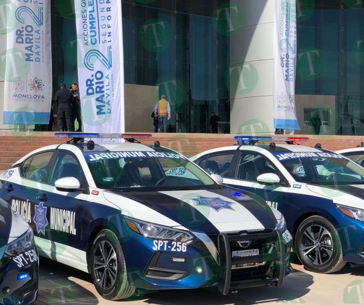 Alcalde entrega patrullas en su segundo informe anual “Monclova seguro”
