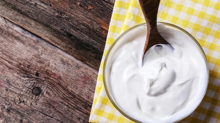 ¿Fan del yogurth griego?: Estas marcas no son tan ‘sinceras’ en sus etiquetas, según Profeco