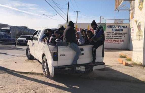 Pareja de Monclova fue detenida en Piedras Negras por trasportar migrantes 