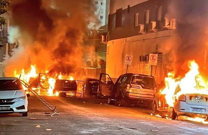 Autos incendiados, disturbios y violencia desatan pánico en Brasil tras descenso de Santos 