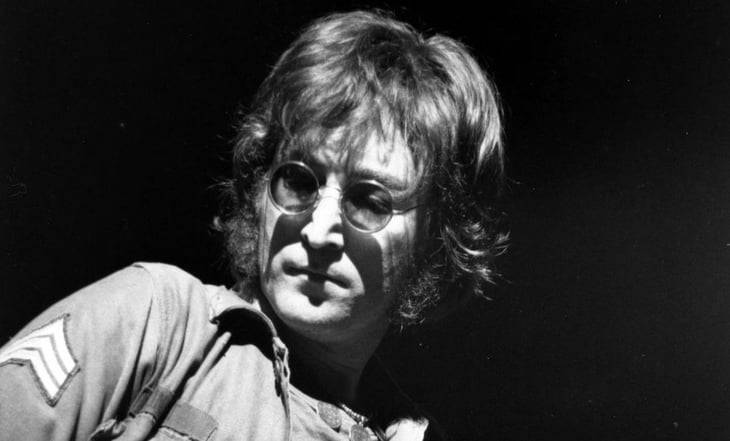 Muerte de John Lennon: lo celebran con flores, manzanas y música