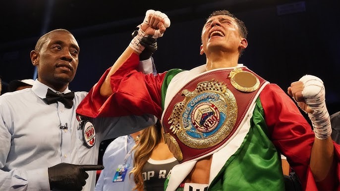Rafael Espinoza, la 'divina' revelación del boxeo mexicano