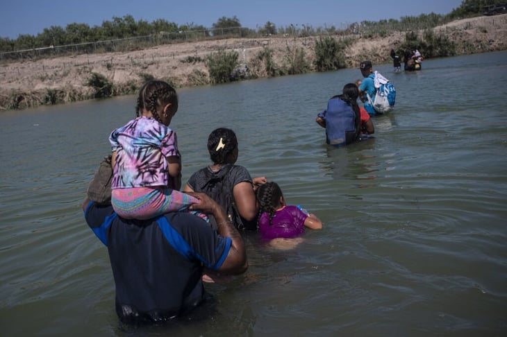 Niños migrantes sufren al seguir el sueño americano de sus padres